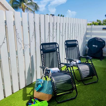 Deja Blue - Comfortable Beachfront Condo Marigot  Esterno foto
